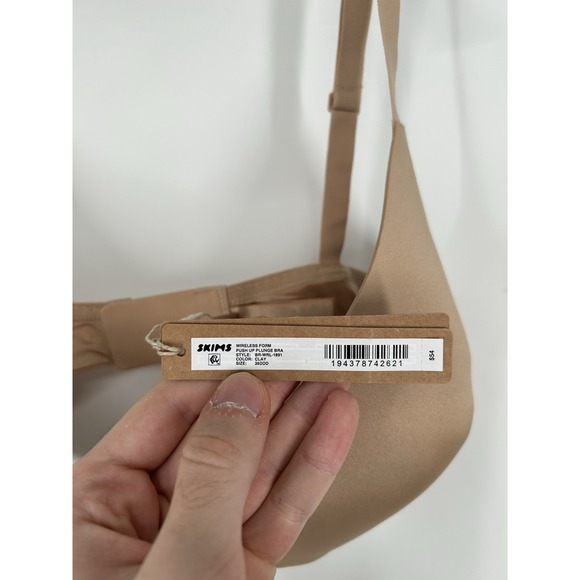 Skims Wireless Form Push Up Plunge Bra Clay Padded Tan Beige Size 36DDD - Picture 3 of 7